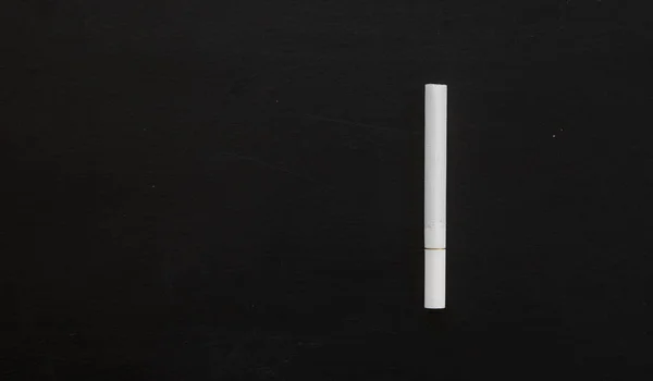 Niet Roken Concept Sigaret Zwarte Houten Tafel Achtergrond Bovenaanzicht Leghennen — Stockfoto