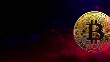 Altın Bitcoin madeni para kırmızı ve mavi duman arka plandadır. şifreleme para birimi kavramı