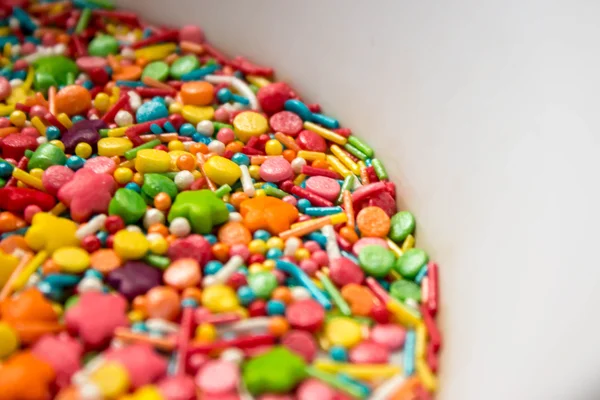 Wiele kolorowych cukierków — Zdjęcie stockowe