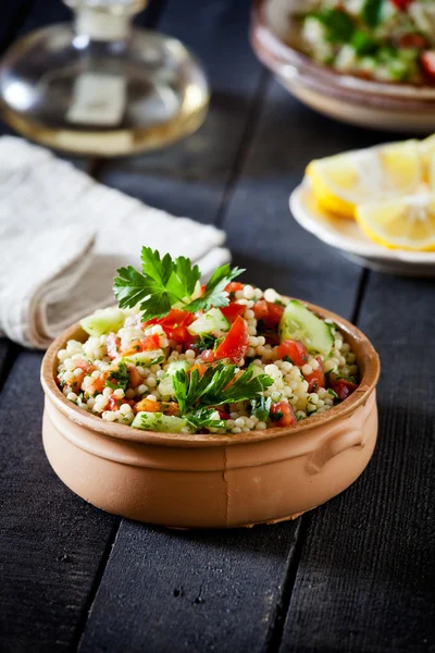 Frischer Taboule-Salat — Stockfoto