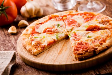 Lezzetli peperoni pizza