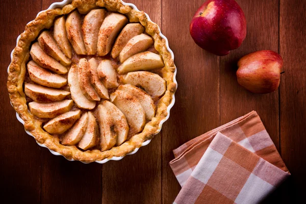 Sabroso pastel de manzana —  Fotos de Stock