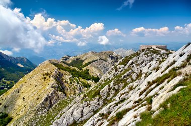 Lovcen Mountai üst kısmında bulunan Njegos Türbesi