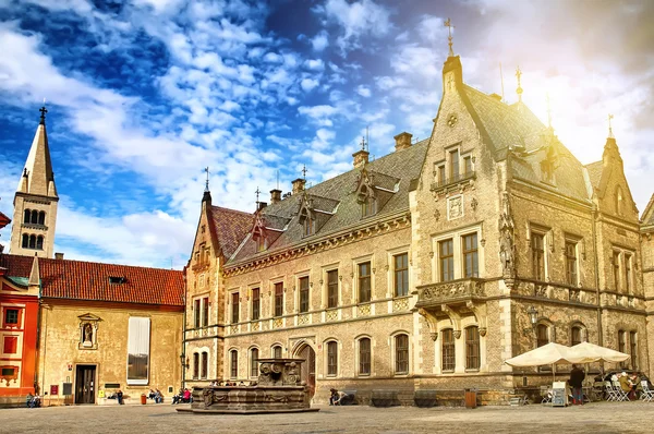 Burg, St. Veitsdom auf der Prager Burg in Prag, Tschechien — Stockfoto