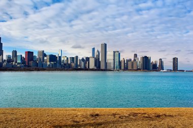 Manhattan 'lı New York şehri manzarası Hudson Nehri üzerinde Skyline.