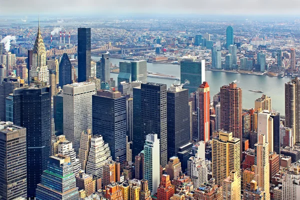 Vista aérea del horizonte de Manhattan al atardecer, Ciudad de Nueva York — Foto de Stock