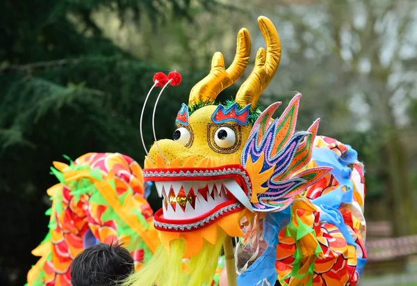 Dovolená dekorativní čínský drak — Stock fotografie