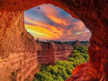 Las Medulas Panorama Manzarası, İspanya 'nın Leon eyaletinde antik altın madeni.