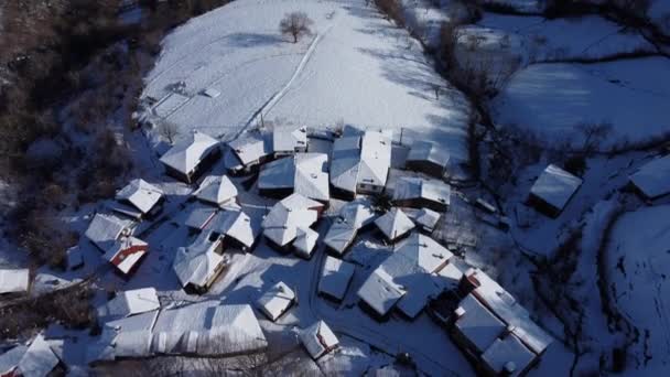Ligueria Dengan Salju Kota Pedesaan Asturias Spanyol — Stok Video