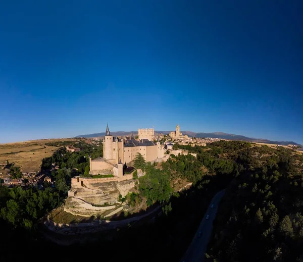 Panorámás Kilátás Nyílik Város Segovia Alcazar Katedrális Castilla Leon Spanyolország — Stock Fotó