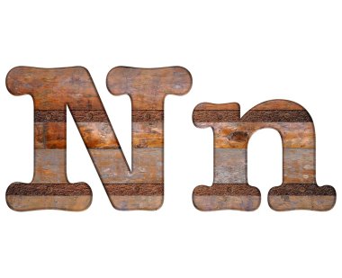 N harfi ahşap ve paslı metal.