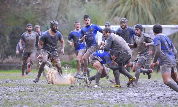 Oviedo, Hiszpania - 31 stycznia: Amator Rugby mecz pomiędzy rzeczywistym — Zdjęcie stockowe