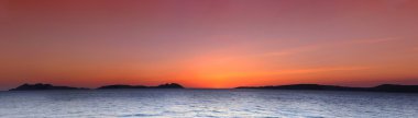 Gün batımında CIES Adaları.