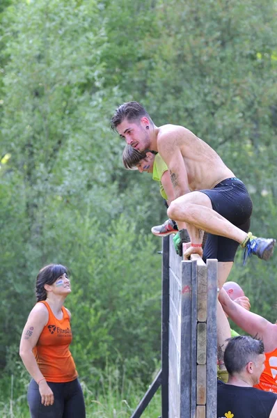 Farinato Race - extreme obstakel race in Leon, Spanje. — Stockfoto