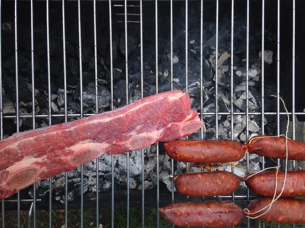 Parrilla, carne de barbacoa — Foto de Stock