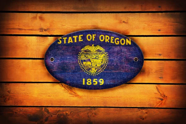 Dřevěné Oregon vlajka. — Stock fotografie