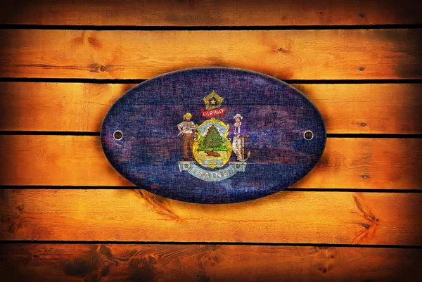 Maine-Flagge aus Holz. — Stockfoto