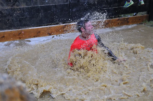 Farinato Race - extreme obstakel race in Gijon, Spanje. — Stockfoto