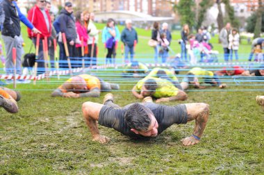 Farinato yarış - aşırı engel yarış Gijon, İspanya. 