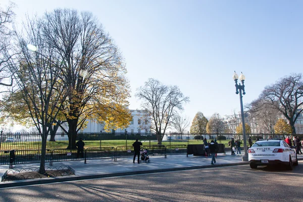 Casa Blanca por la mañana —  Fotos de Stock