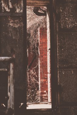 Askeri kale, mimari çürümesi