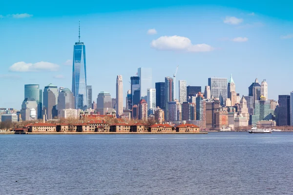 Dolní Manhattan s Ellis Island — Stock fotografie