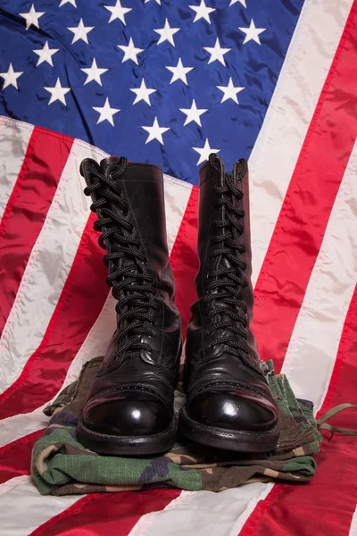 Combat Boots with Flag — Stock Photo, Image