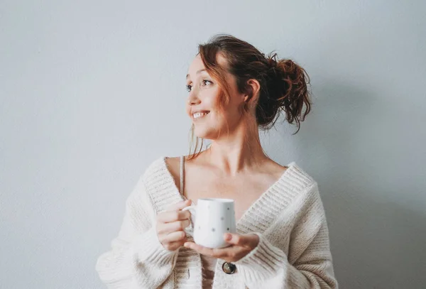 Attractive Friendly Smiling Brunette Woman Middle Age Morning Coffee Home — Stock Photo, Image