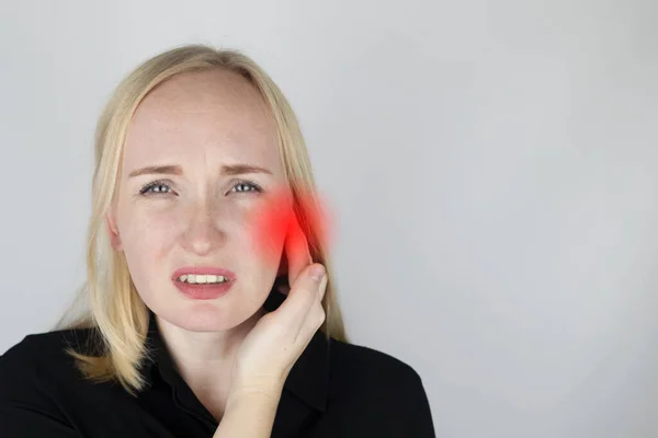 Een Vrouw Heeft Last Van Oorpijn Auditieve Meatus Doet Pijn — Stockfoto