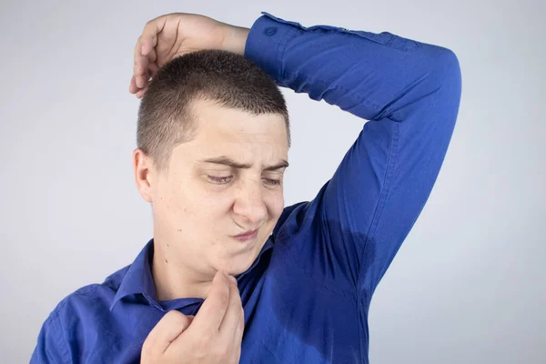 Man Shows His Sweaty Armpits Camera Close Sweat Drops Gland — Stock Photo, Image