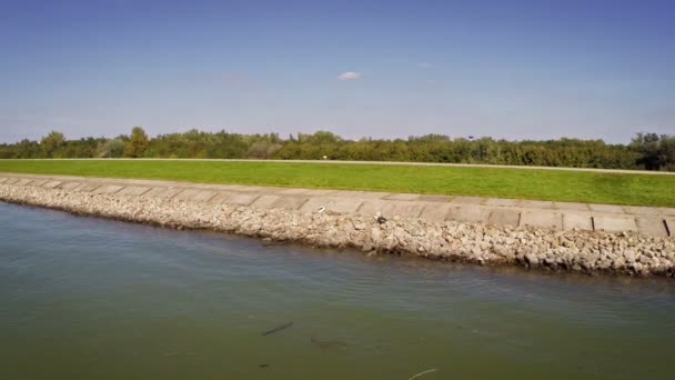 斯洛伐克关于多瑙河水坝 — 图库视频影像