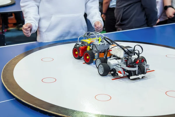 LEGO Sumo Robot Yarışma Dohyo Arena 'sında