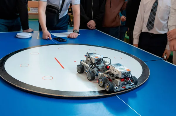 LEGO Sumo Robot Dohyo Robot Yarışması 'nda Başlangıç Çizgisi' nde