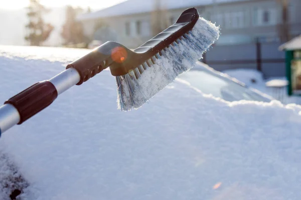 karlı araba temizliği