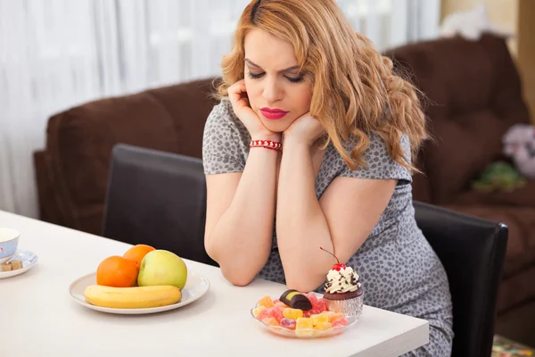 Pregnant young woman — Stock Photo, Image