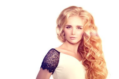 Uzun saçlı sarışın dalgalar kıvırcık saç modeli saç Salon Upd model