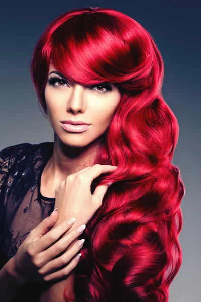Luxury fashion trendy  young  woman with red curled hair. Girl w — Zdjęcie stockowe