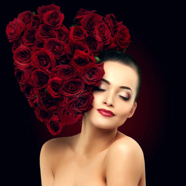 Beautiful model woman rose flower in hair heart shape beauty sal — Stock Photo, Image