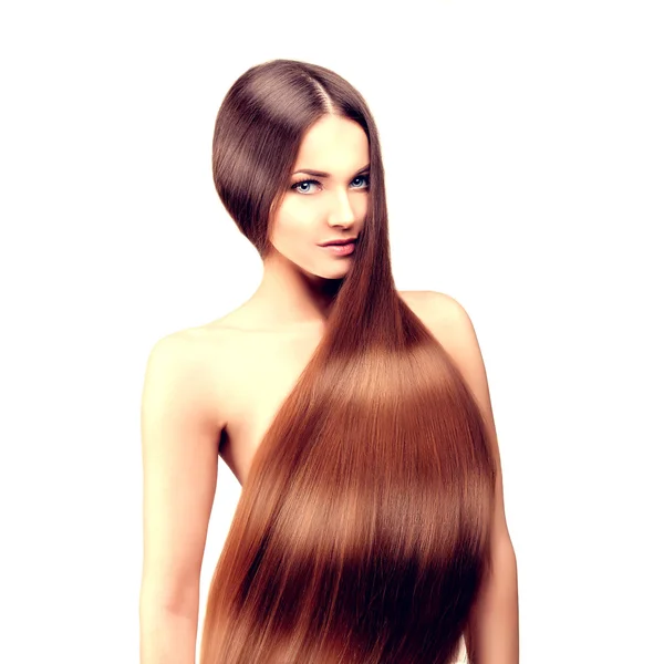 Capelli lunghi. Acconciatura. Salone da parrucchiere. Modella con capelli lucidi . — Foto Stock