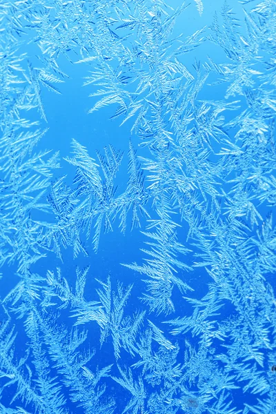 Glace hivernale, fond gelé. fenêtre givrée verre textur — Photo