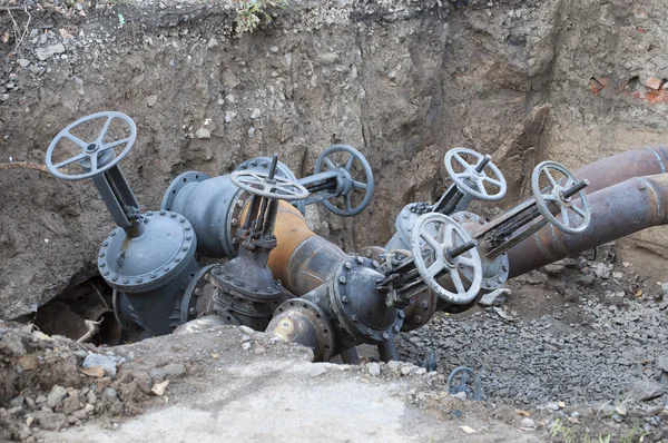 Vattenventiler ansluter till pipe — Stockfoto