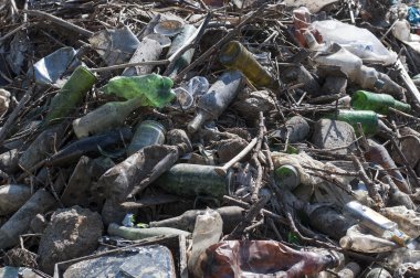 çöp ve yeniden kullanılabilir atık geri dönüşüm.