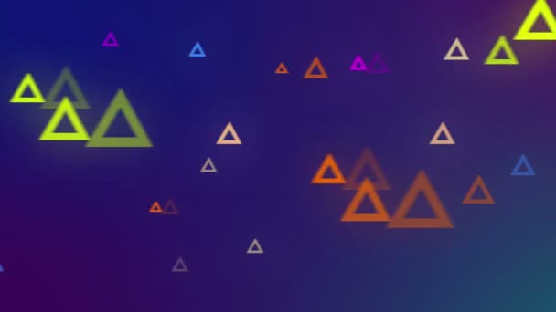 Світлі Різнокольорові Трикутники Рухаються Різною Швидкістю Різних Відстанях Один Від — стокове відео