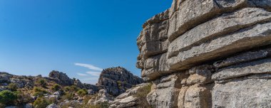 Park El Torcal de Antequera alışılmadık manzaralarıyla tanınır ve en etkileyici karst manzaralarından biridir. panorama