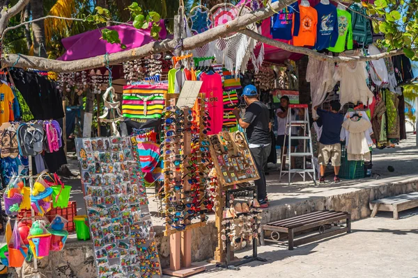 Isla Mujeres Mexico Maart 2021 Kleurrijke Souvenirwinkels Isla Mujeres Straat — Stockfoto