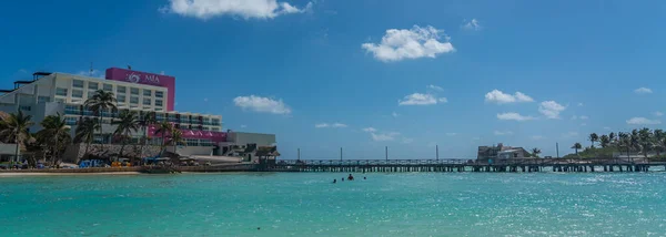 Isla Mujeres Mexico March 2021 플라야 노르테 Playa Norte 청록색 — 스톡 사진