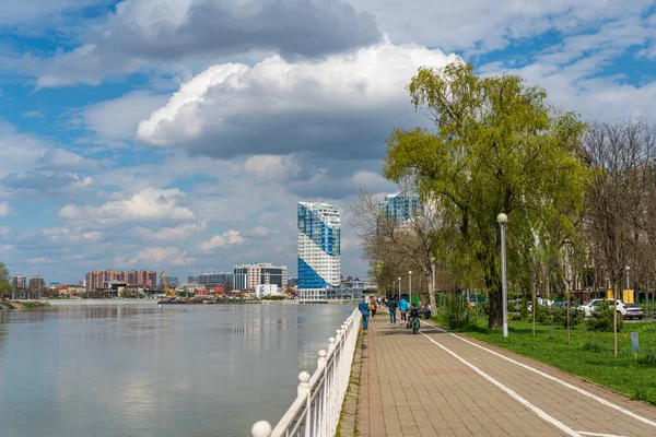 Krasnodar Russia Aprile 2021 Krasnodar Città Kuban Skyline Fiume Vista — Foto Stock