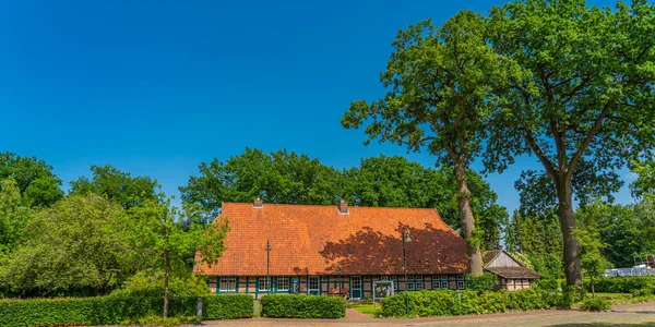 Panorama Della Casa Della Chiesa Karkhus Groenkneten Contea Oldenburg Bassa — Foto Stock