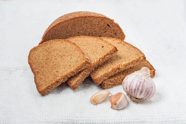 Färskt bröd med vitlök — Stockfoto