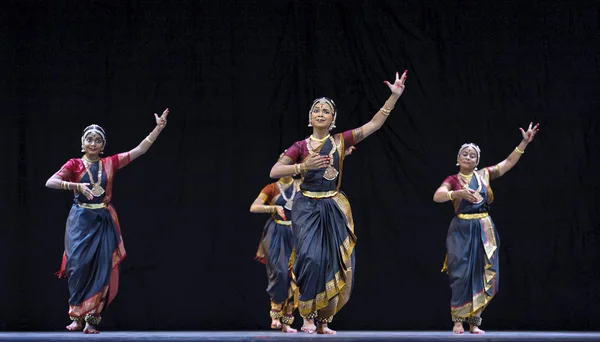 India BharataNatyam bailarina — Foto de Stock